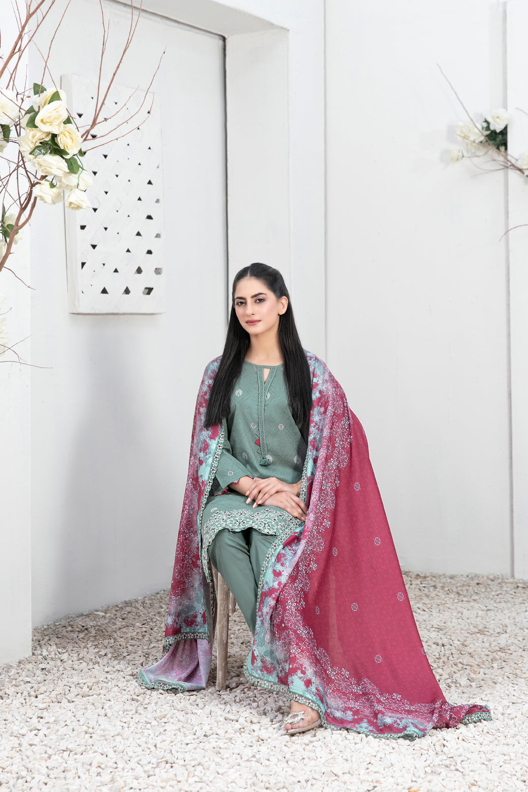 TAWAKKAL FABRICS - 3 PIECE EMBROIDERED LAWN SUIT - GREEN (PRET)