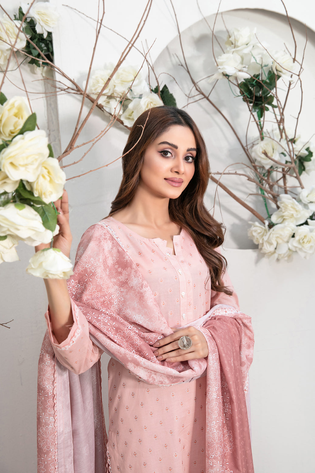 TAWAKKAL FABRICS - 3 PIECE EMBROIDERED LAWN SUIT - PEACH (PRET)