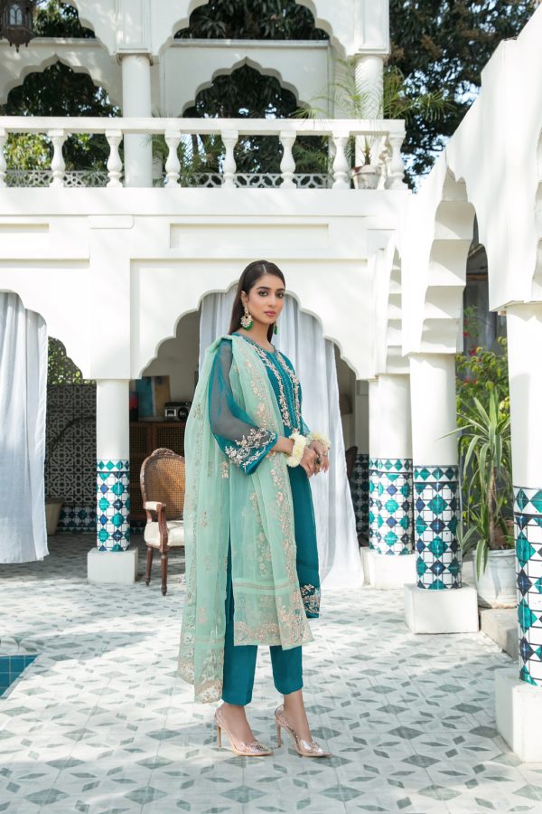 TAWAKKAL FABRICS 3 - PIECE EMBROIDERED CHIFFON SUIT - SEA GREEN (PRET)