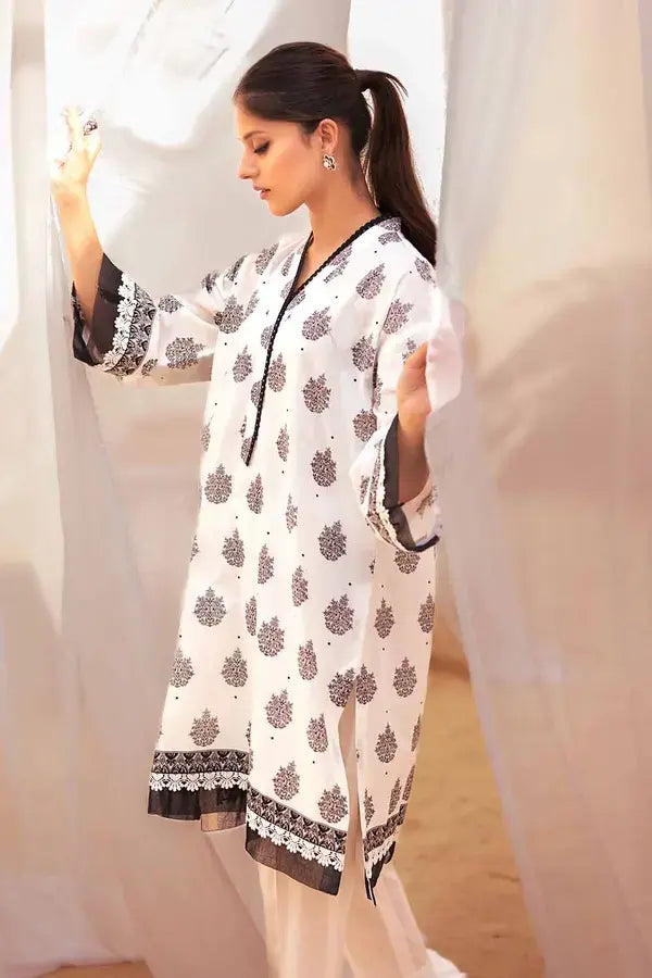 GUL AHMED - 2 PIECE PRINTED LAWN SUIT - WHITE (UNSTITCHED)